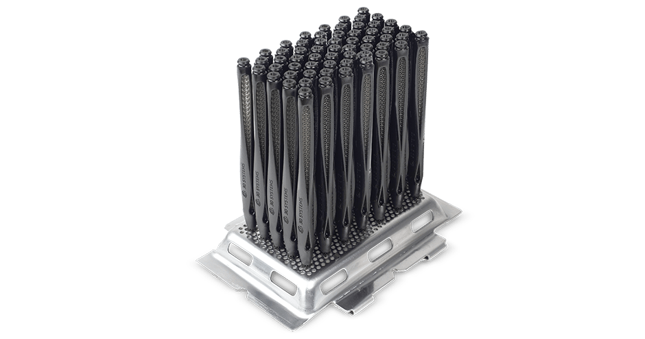 托盘上以 Figure4 Tough BLK 20 材料打印的钢笔